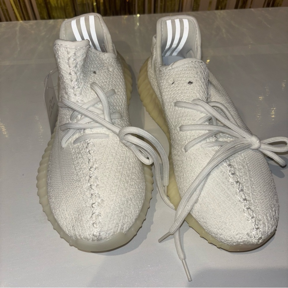 Size 6 - adidas Yeezy Boost 350 V2 Low Cream White / Triple White